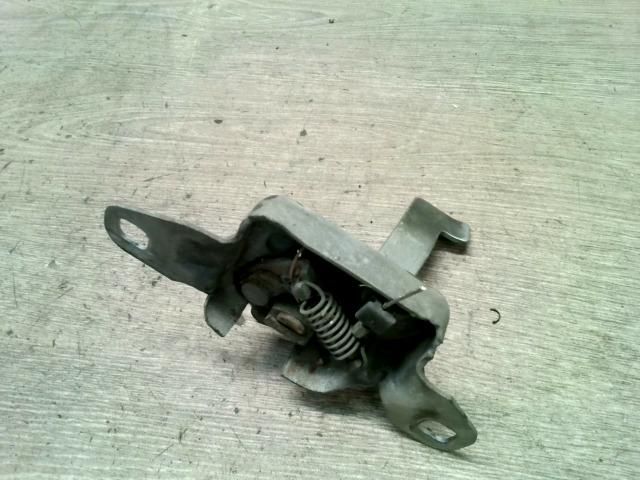 bontott RENAULT MEGANE I Motorháztető Zárszerkezet