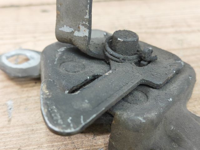 bontott RENAULT MEGANE I Motorháztető Zárszerkezet