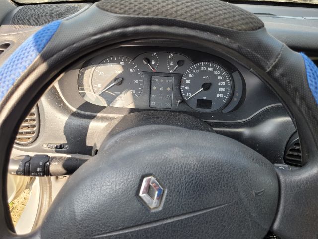 bontott RENAULT MEGANE I Padlószőnyeg