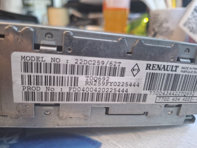 bontott RENAULT MEGANE I Rádió / CD