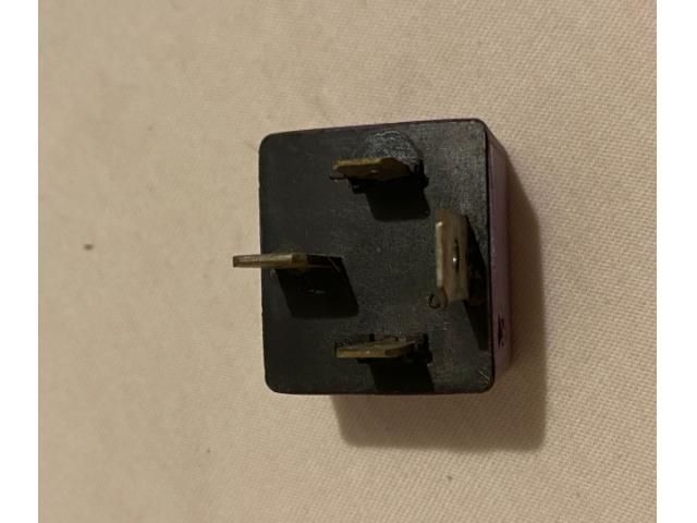 bontott RENAULT MEGANE I Relé