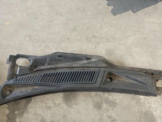 bontott RENAULT MEGANE I Szélvédő Alatti Műanyag Elem