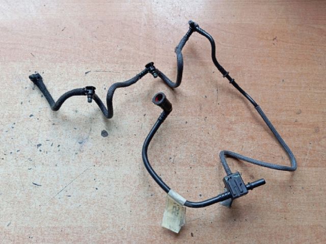 bontott RENAULT MEGANE I Üzemanyagcső