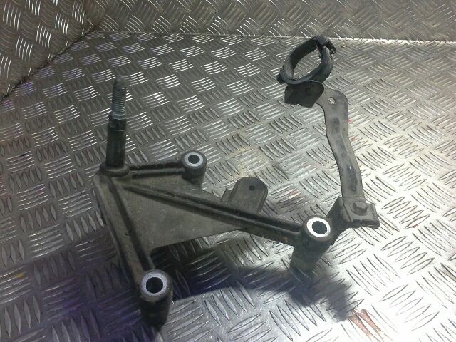 bontott RENAULT MEGANE I Váltó Tartó Bak (Pozíciófüggetlen)