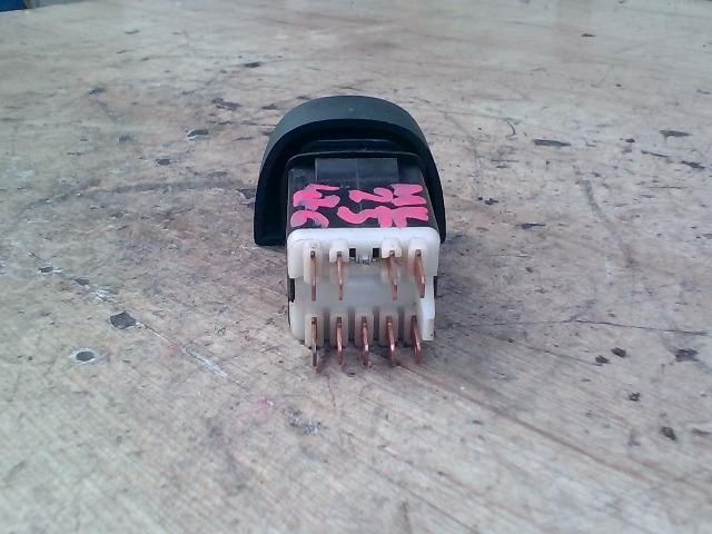 bontott RENAULT MEGANE I Vészvillogó Kapcsoló