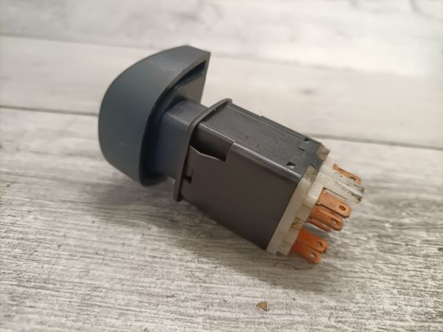 bontott RENAULT MEGANE I Vészvillogó Kapcsoló