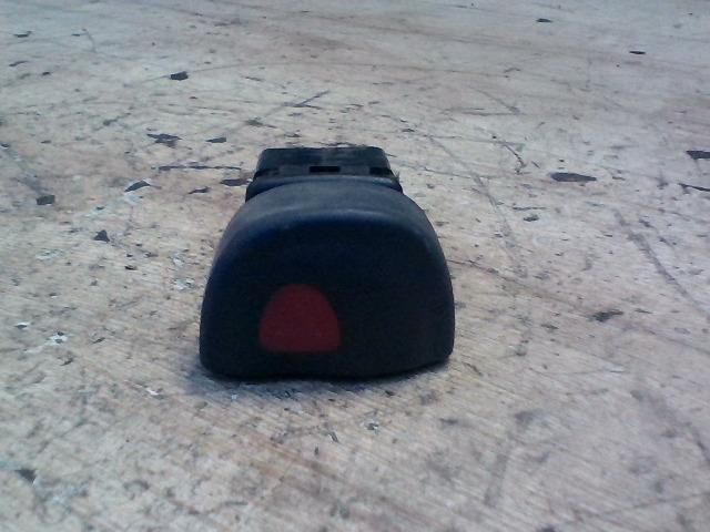 bontott RENAULT MEGANE I Vészvillogó Kapcsoló