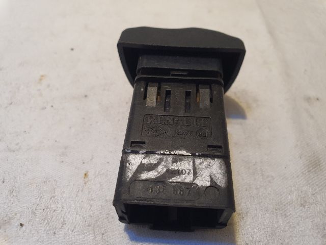 bontott RENAULT MEGANE I Vészvillogó Kapcsoló