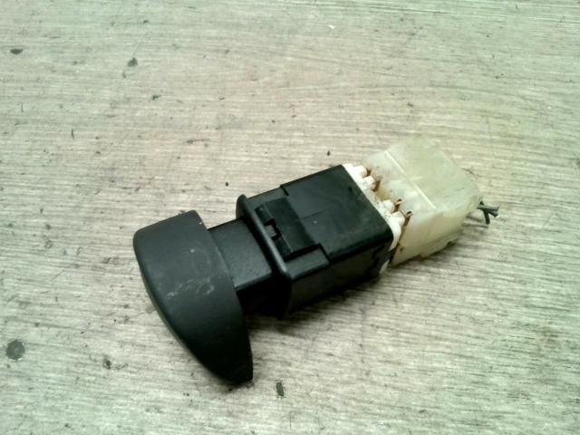 bontott RENAULT MEGANE I Vészvillogó Kapcsoló