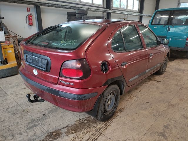 bontott RENAULT MEGANE I Vonóhorog