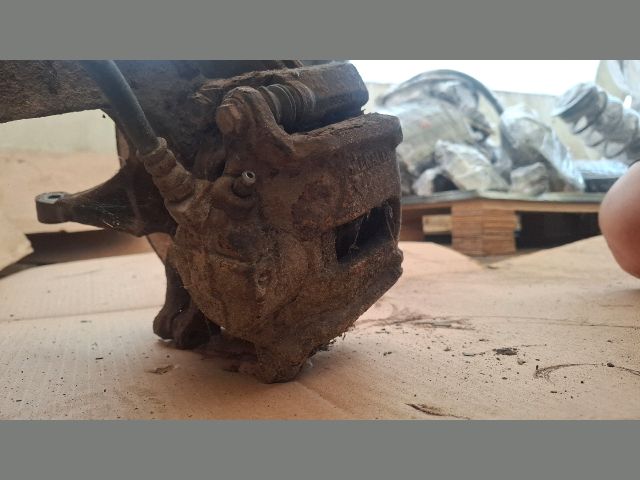 bontott RENAULT MEGANE II Bal első Féknyereg Munkahengerrel