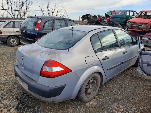 bontott RENAULT MEGANE II Homlokfal (Üres lemez)
