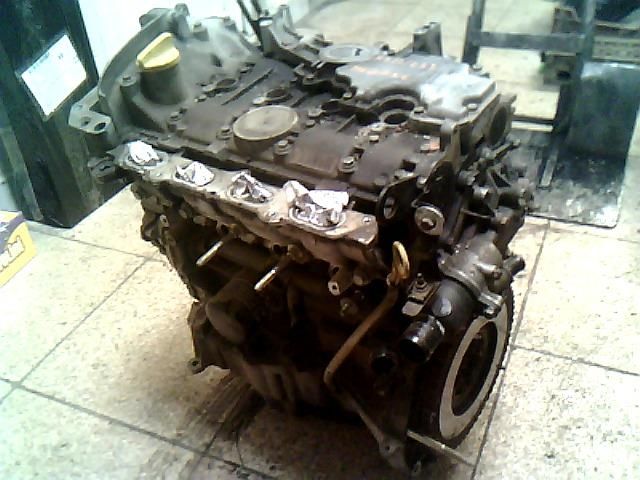 bontott RENAULT MEGANE II Motor (Fűzött blokk hengerfejjel)