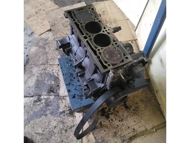bontott RENAULT MEGANE II Motorblokk (Fűzött)