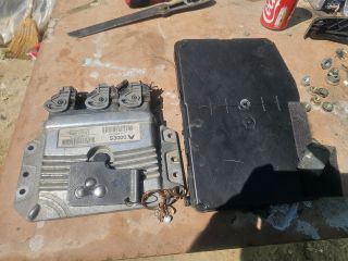 bontott RENAULT MEGANE II Motorvezérlő