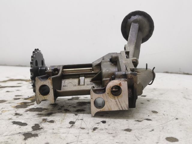 bontott RENAULT MEGANE II Olajszivattyú