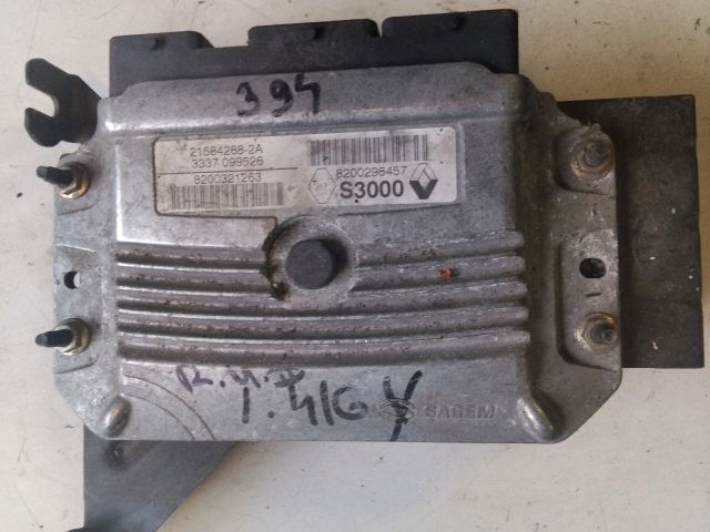 bontott RENAULT MEGANE II Motorvezérlő