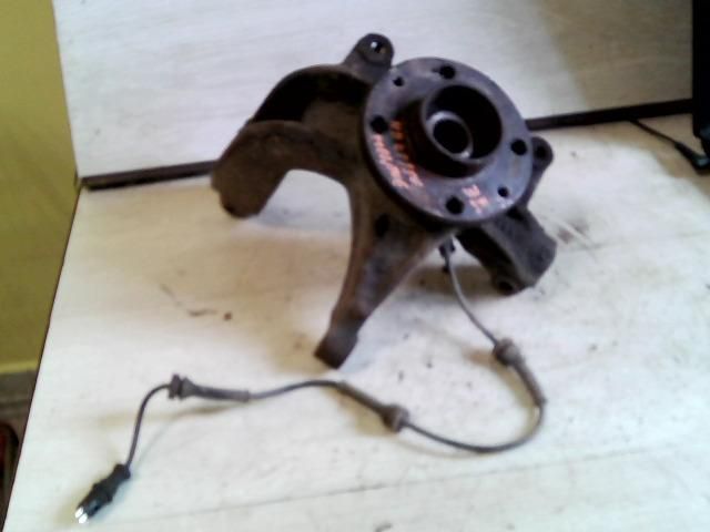 bontott RENAULT MEGANE II Jobb első Csonkállvány Kerékaggyal