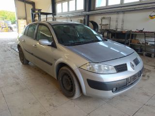 bontott RENAULT MEGANE II Jobb első Csonkállvány Kerékaggyal