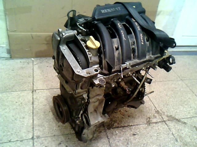 bontott RENAULT MEGANE II Motor (Fűzött blokk hengerfejjel)