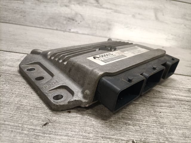 bontott RENAULT MEGANE II Motorvezérlő