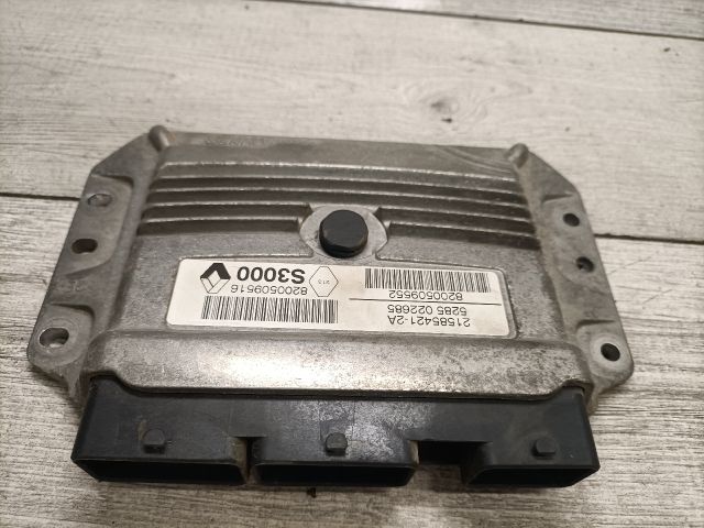 bontott RENAULT MEGANE II Motorvezérlő