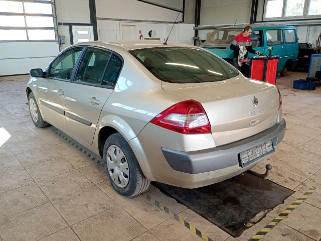 bontott RENAULT MEGANE II Bal első Csonkállvány Kerékaggyal