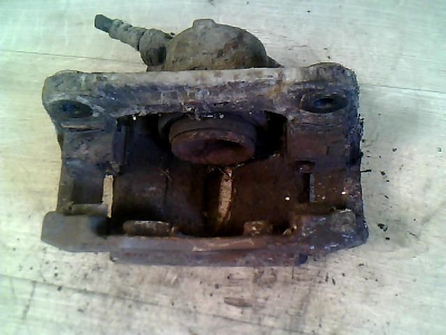 bontott RENAULT MEGANE II Bal első Féknyereg Munkahengerrel