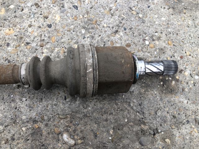 bontott RENAULT MEGANE II Bal Féltengely