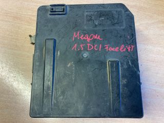 bontott RENAULT MEGANE II Biztosítéktábla Motortér