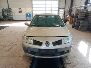 bontott RENAULT MEGANE II Biztosítéktábla Motortér