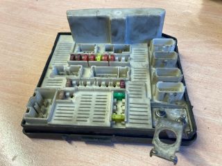 bontott RENAULT MEGANE II Biztosítéktábla Motortér