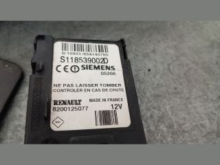 bontott RENAULT MEGANE II Motorvezérlő