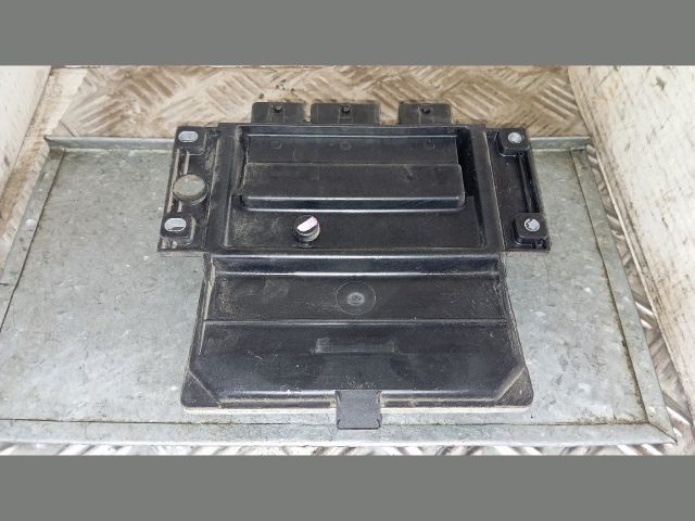 bontott RENAULT MEGANE II Motorvezérlő