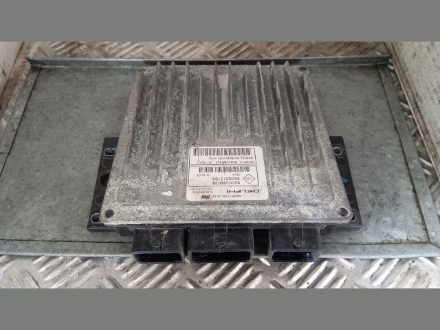 bontott RENAULT MEGANE II Motorvezérlő