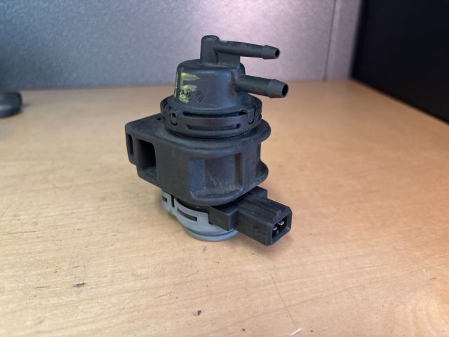 bontott RENAULT MEGANE II EGR / AGR Vákum Szelep