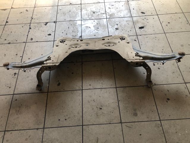 bontott RENAULT MEGANE II Első Bölcső