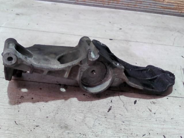 bontott RENAULT MEGANE II Generátor Tartó Bak