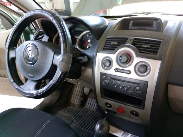 bontott RENAULT MEGANE II Hátsó Kipufogó Dob