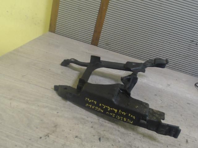 bontott RENAULT MEGANE II Hátsó Vezérlés Burkolat