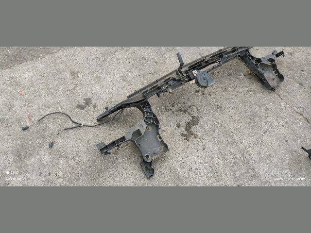 bontott RENAULT MEGANE II Homlokfal (Üres lemez)