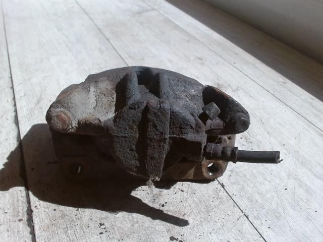 bontott RENAULT MEGANE II Jobb első Féknyereg Munkahengerrel