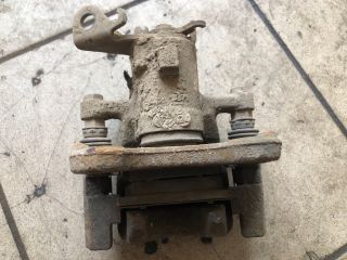 bontott RENAULT MEGANE II Jobb hátsó Féknyereg Munkahengerrel