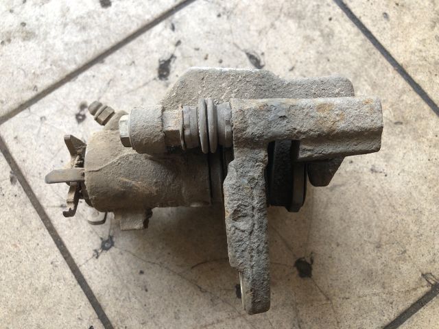 bontott RENAULT MEGANE II Jobb hátsó Féknyereg Munkahengerrel