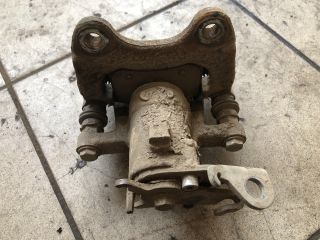 bontott RENAULT MEGANE II Jobb hátsó Féknyereg Munkahengerrel