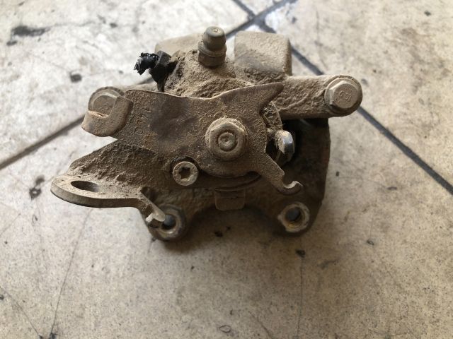 bontott RENAULT MEGANE II Jobb hátsó Féknyereg Munkahengerrel