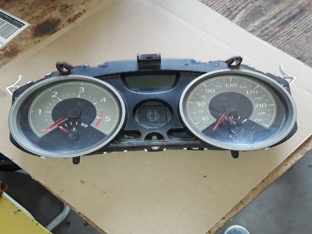 bontott RENAULT MEGANE II Kilométeróra