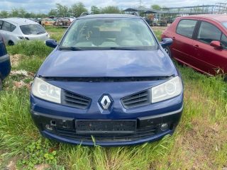 bontott RENAULT MEGANE II Biztosítéktábla Motortér