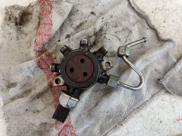 bontott RENAULT MEGANE II Közösnyomócső