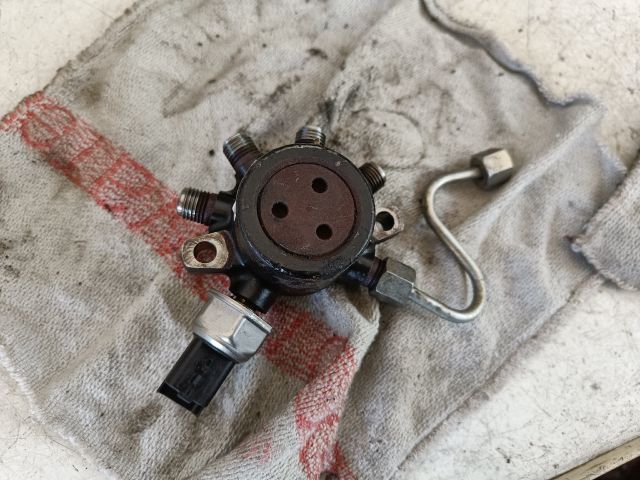 bontott RENAULT MEGANE II Közösnyomócső